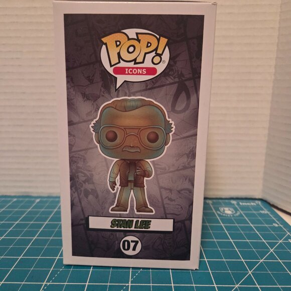 Funko POP Marvel Comics Stan Lee Hero Initiative 07 Vinyl Figure - Picture 4 of 6